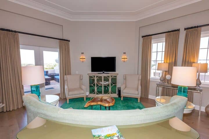 Room 21 of 105