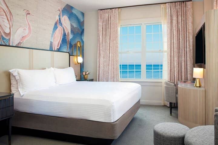 Room 32 of 105